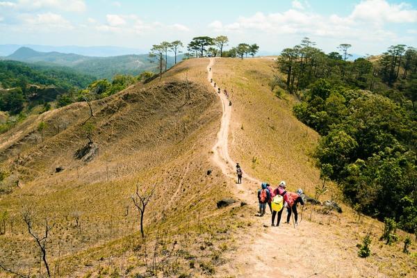 Trekking là hình thức du lịch bụi, tham gia những chuyến đi bộ đường dài 