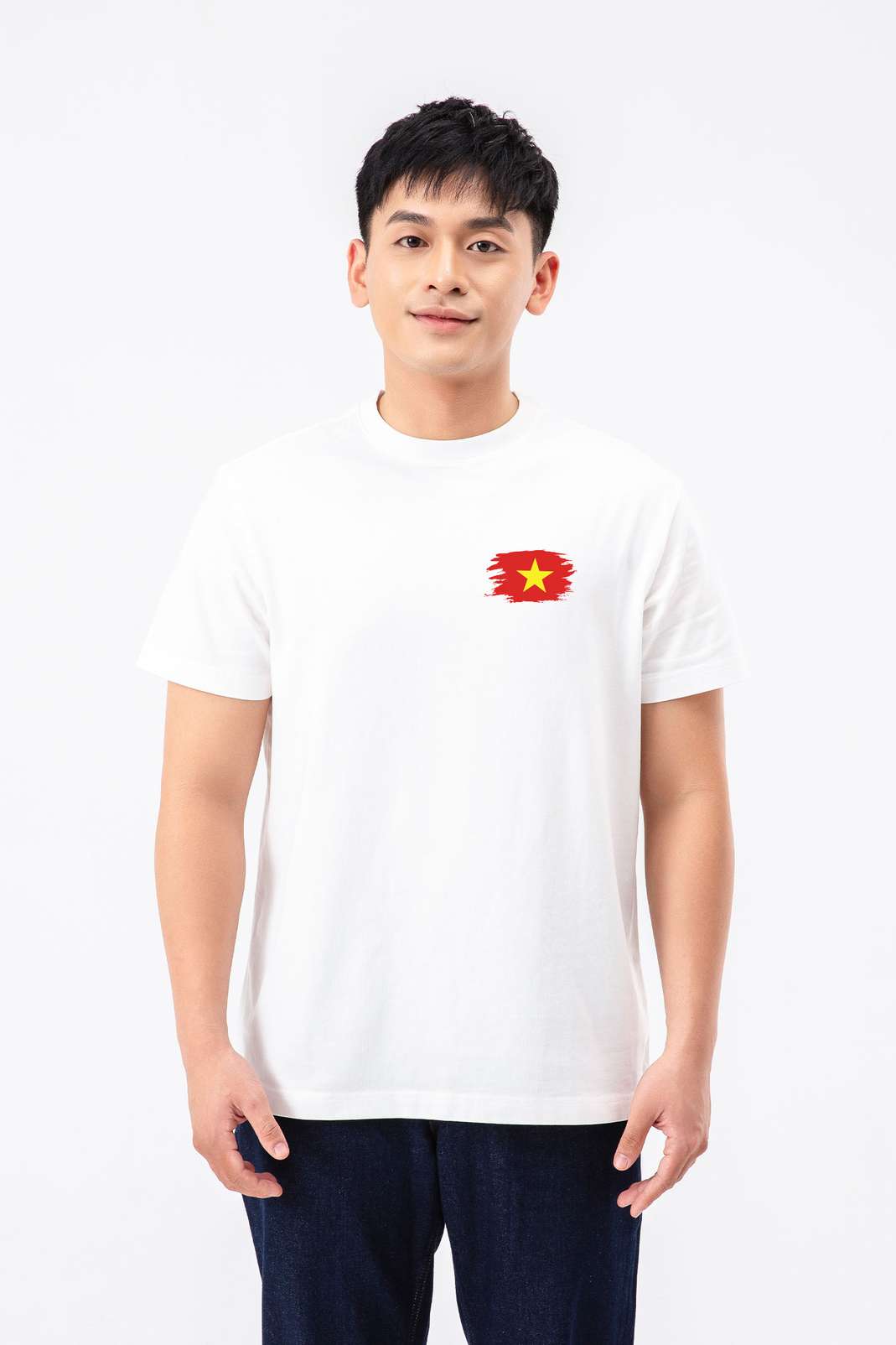 Product Image /image/April2025/ao-relaxed-fit-in-vn-thong-nhat-sau-lung-10-trang.jpg
