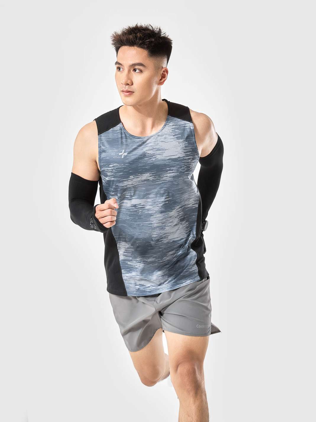 Product Image /image/April2025/ao-singlet-chay-bo-advanced-vent-techgraphic-camo-542xam-ghi.jpg