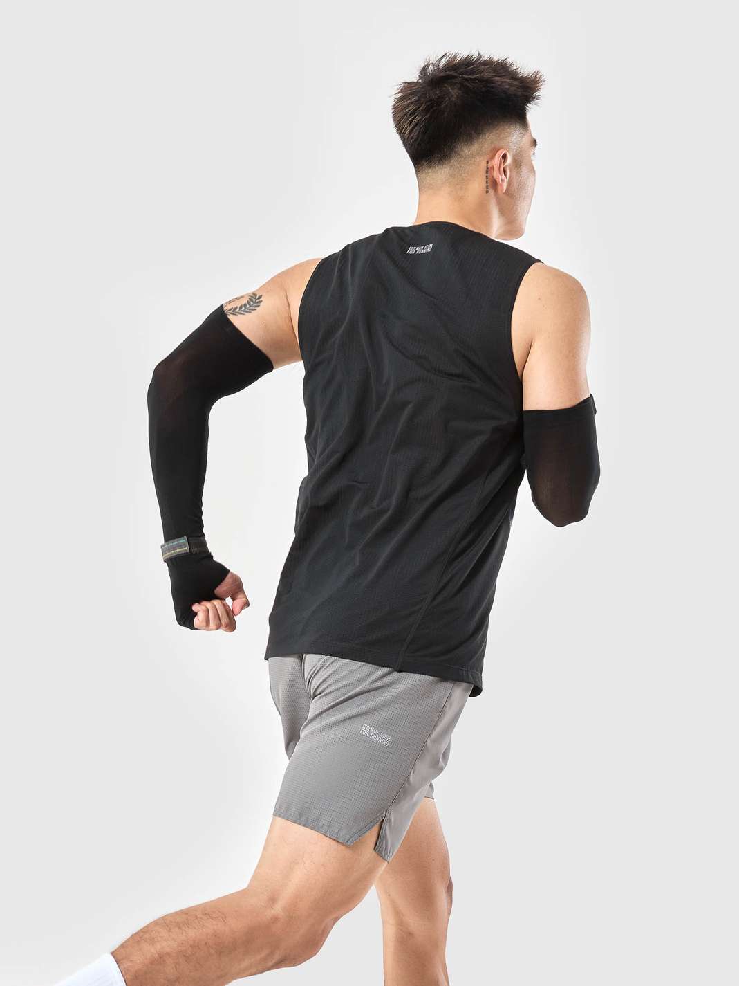 Product Image /image/April2025/ao-singlet-chay-bo-advanced-vent-techgraphic-camo-543xam-ghi.jpg