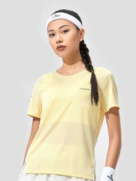 Product side /image/April2025/ao-thun-nu-chay-bo-race-tee-358-vang.jpg