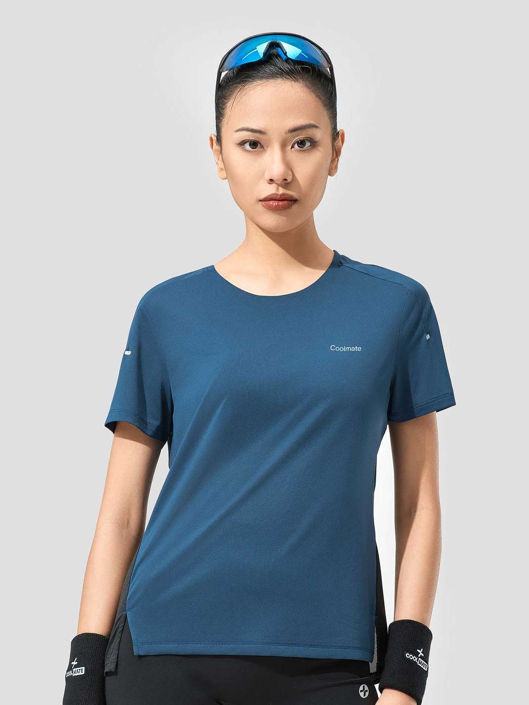 Product Image /image/April2025/ao-thun-nu-chay-bo-race-tee-544-navy.jpg
