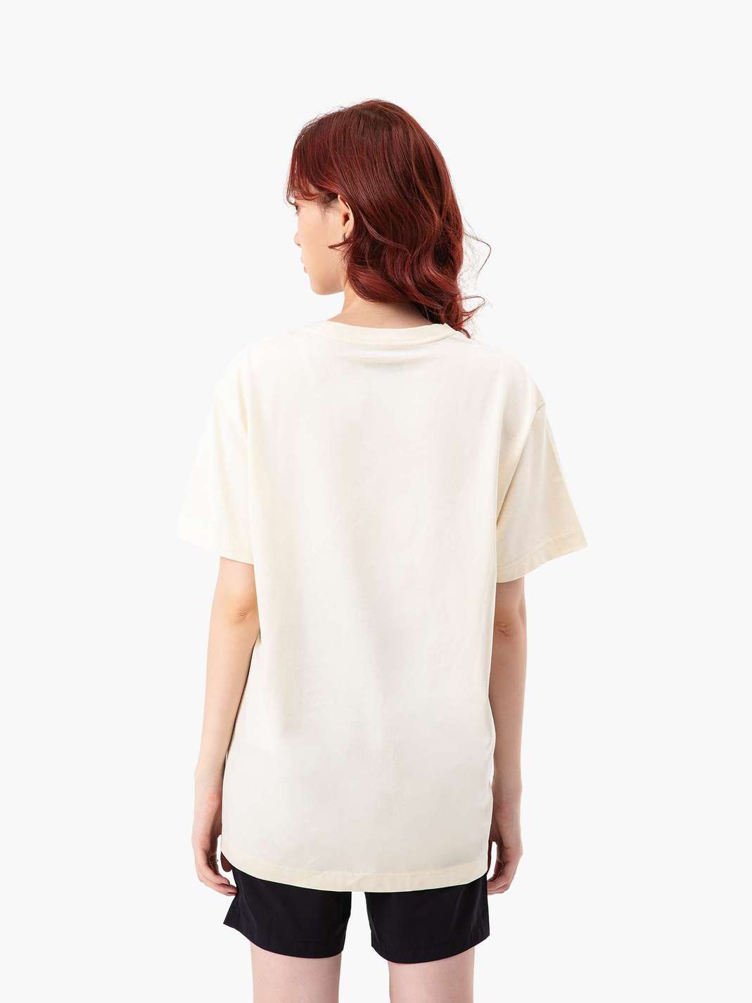 Product Image /image/April2025/ao-thun-relaxed-fit-give-me-space2-be.jpg