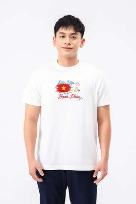 Product side /image/April2025/ao-thun-relaxed-fit-in-doc-lap-tu-do-hanh-phuc-4-1.10-trang.jpg