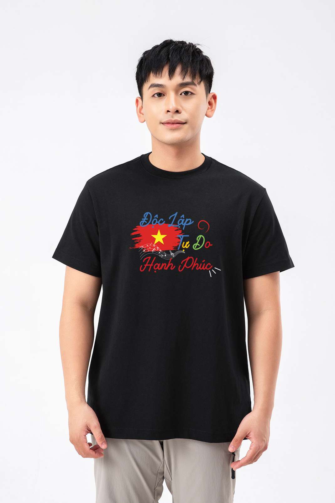 Product Image /image/April2025/ao-thun-relaxed-fit-in-doc-lap-tu-do-hanh-phuc-4-123-den-1_2.jpg