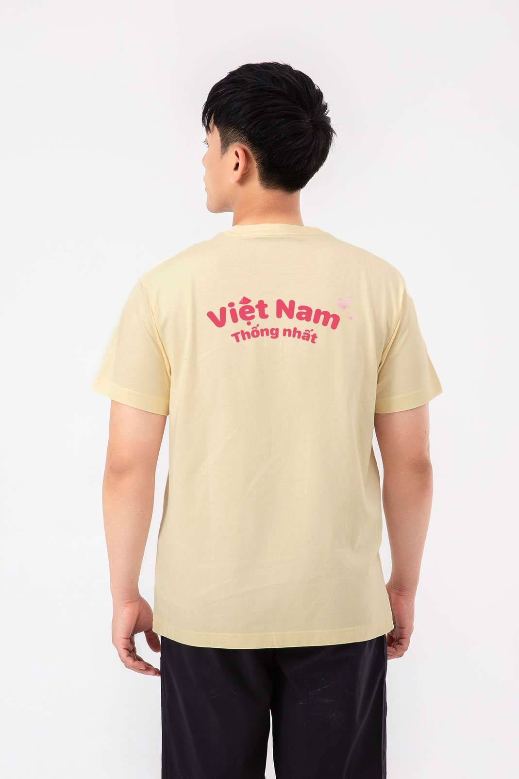 Product Image /image/April2025/ao-thun-relaxed-fit-in-vn-thong-nhat-sau-lung-111-be_2.jpg