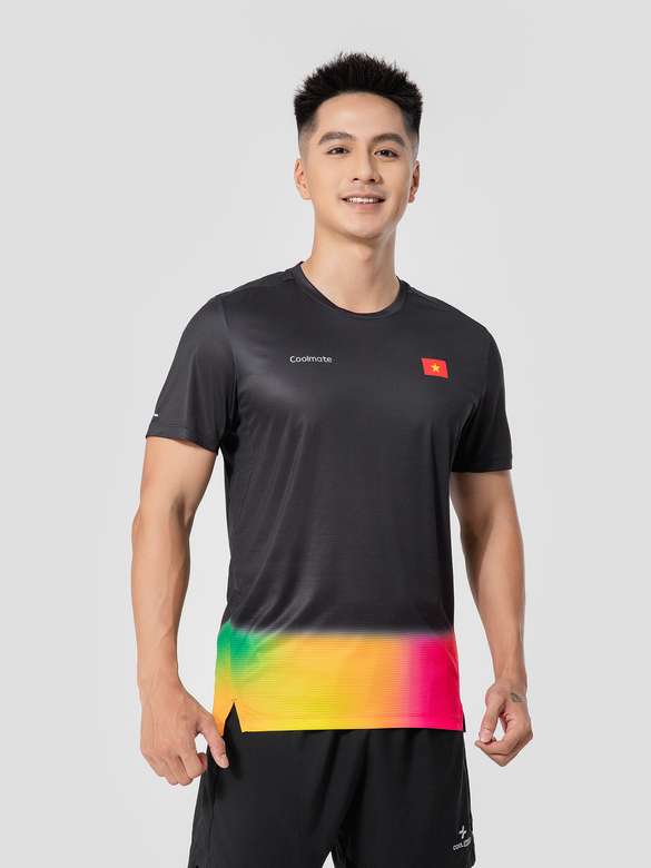 Áo thun chạy bộ "Cờ đỏ sao vàng" - Đen - undefined