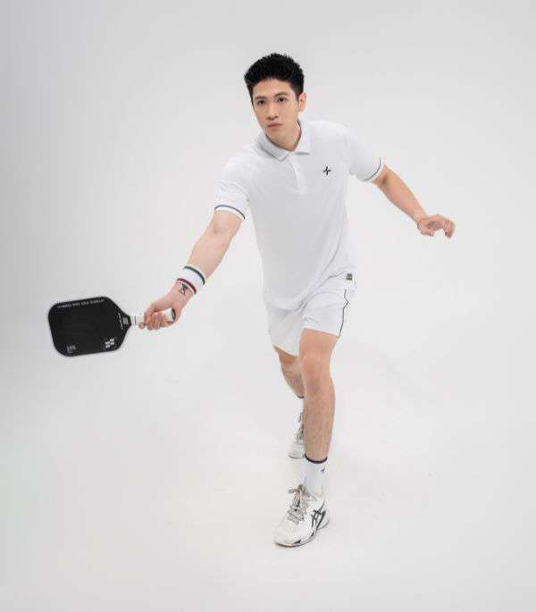 Pickleball, Tennis và mặc thường ngày