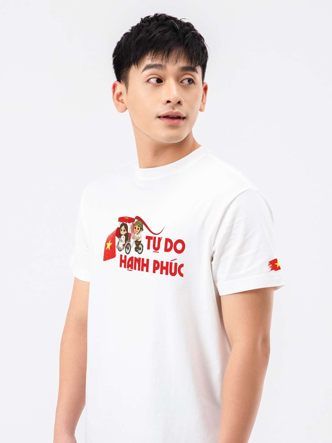 Áo thun Relaxed Fit Em Tự Do Hạnh Phúc - undefined