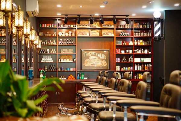 Dụng cụ làm đẹp sạch sẽ và sang trọng