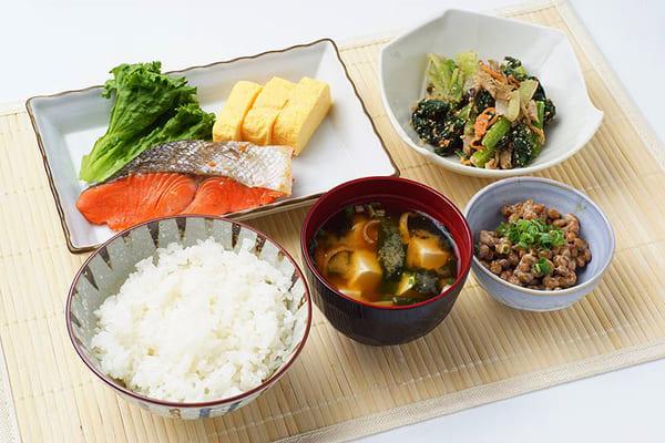 Nấu ăn vừa đủ để tránh lãng phí thức ăn