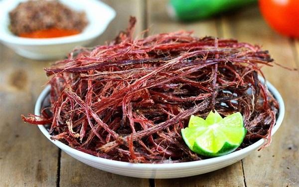 Thịt trâu gác bếp, đặc sản nổi tiếng vùng núi Tây Bắc