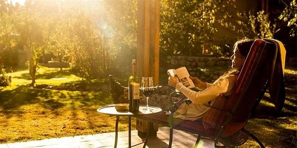 Cần lựa chọn sách dạy tiết kiệm tiền phù hợp khi đọc