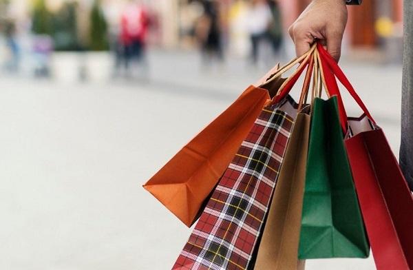 Chỉ mua sắm những thứ cần, không mua đồ dùng không cần thiết