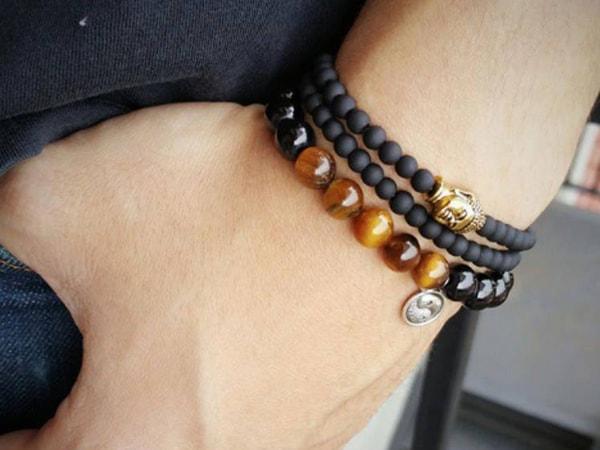 Khám phá bí mật không ngờ về vòng tay phong thủy nam