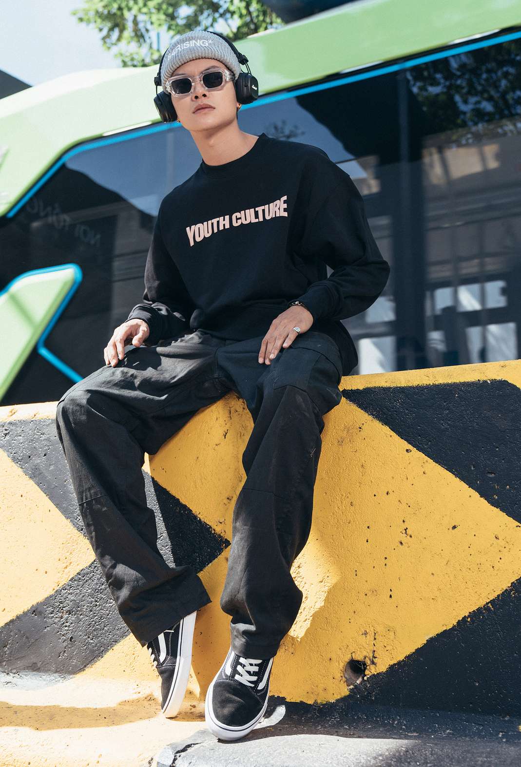 Product Image /image/December2022/sweater-youth-culture-2.jpg