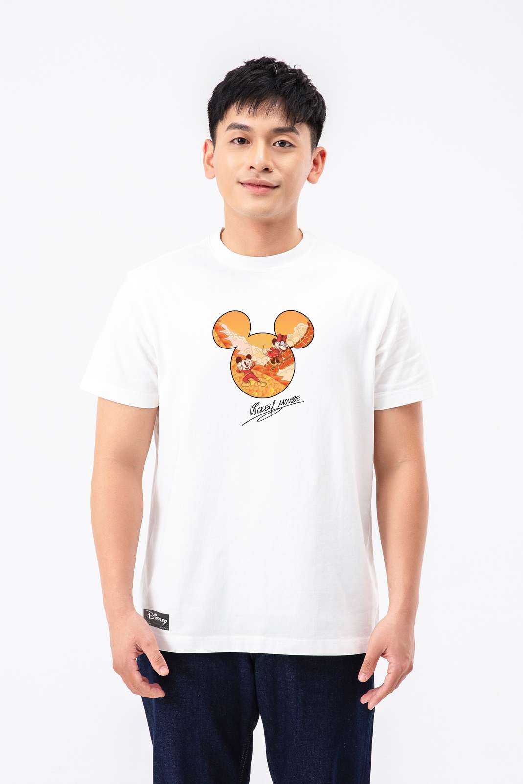 Product Image /image/December2024/2484.ULSDN.TSZ609--Ao-thun-Relaxed-Fit-84RISING-Disney-Corner---TET---Mickey-Mouse.1.jpg