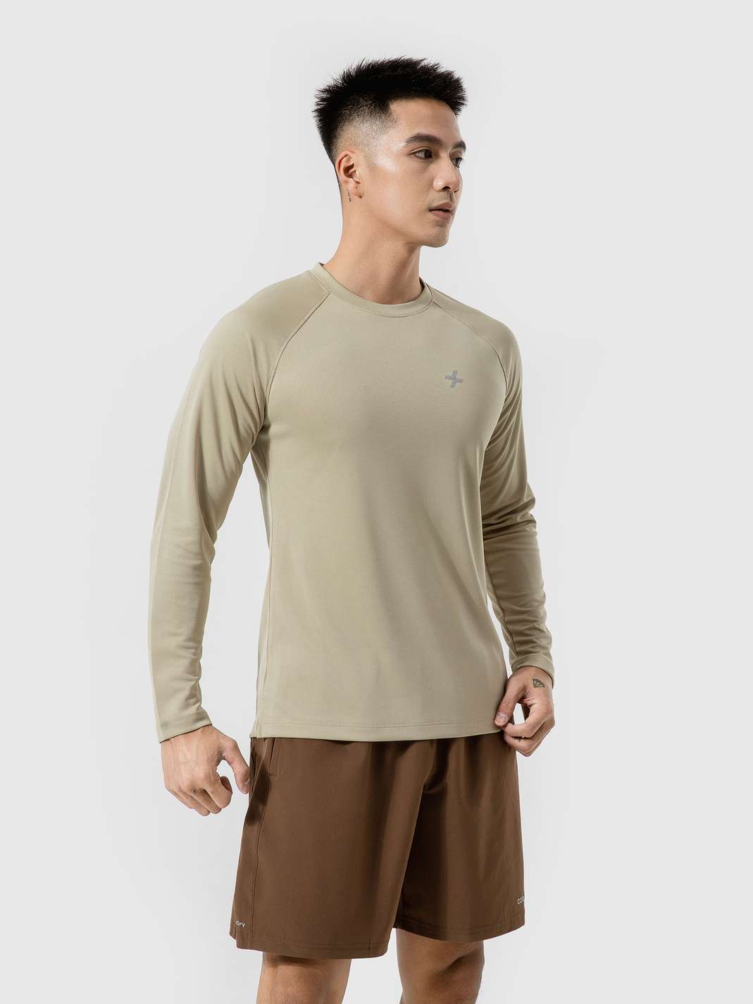 Product Image /image/December2024/ao-dai-tay-the-thao-1699_(13).jpg