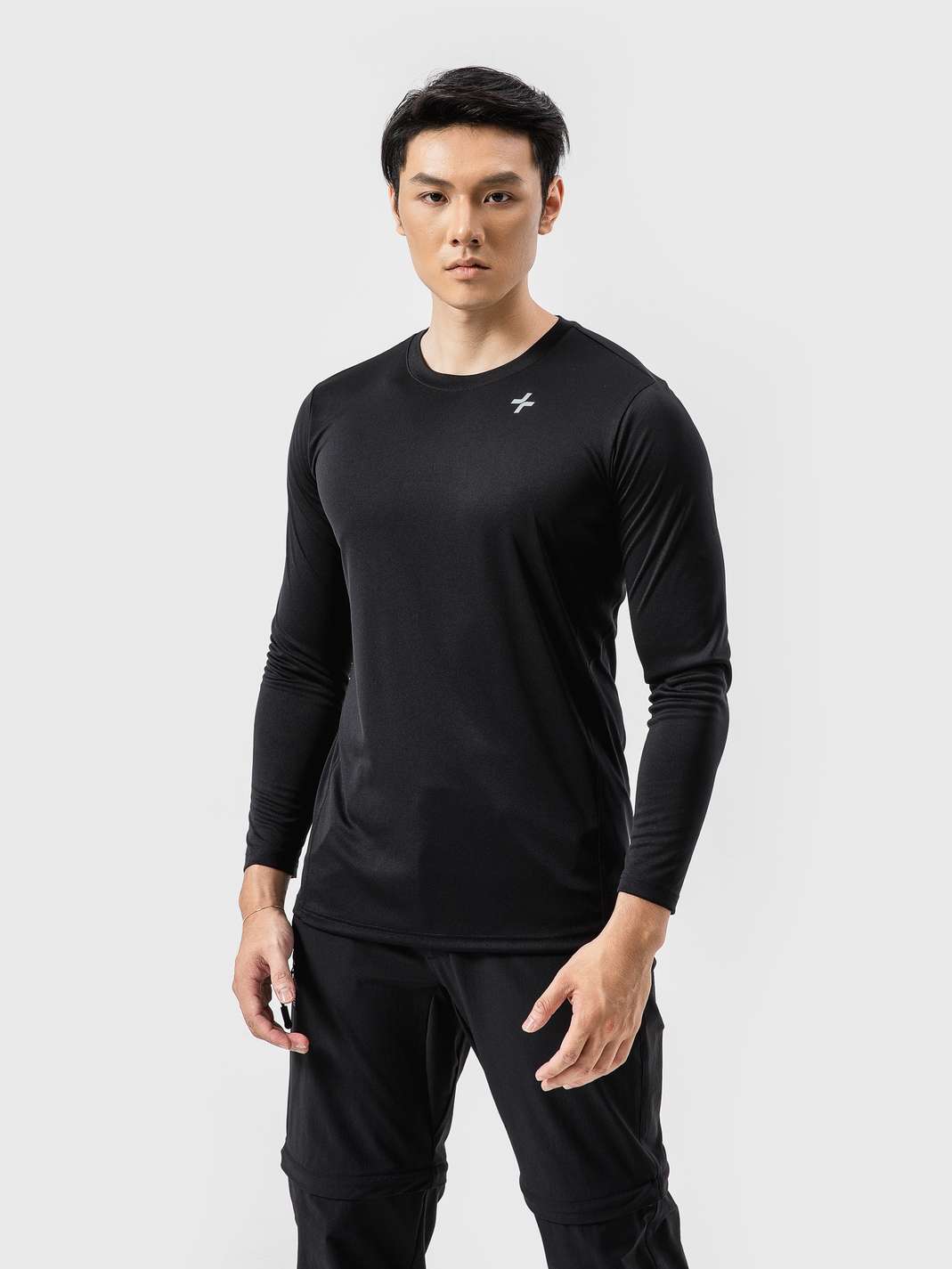 Áo Dài Tay Thể Thao Essentials - undefined