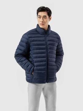 Product side /image/December2024/ao-phao-nhe-ultrawarm-5.jpg
