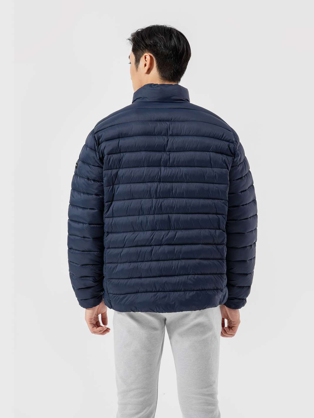 Product Image /image/December2024/ao-phao-nhe-ultrawarm-6.jpg