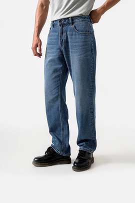 Product side /image/December2024/coolmate-x-copper-denim-quan-jeans-dang-straight-1.jpg