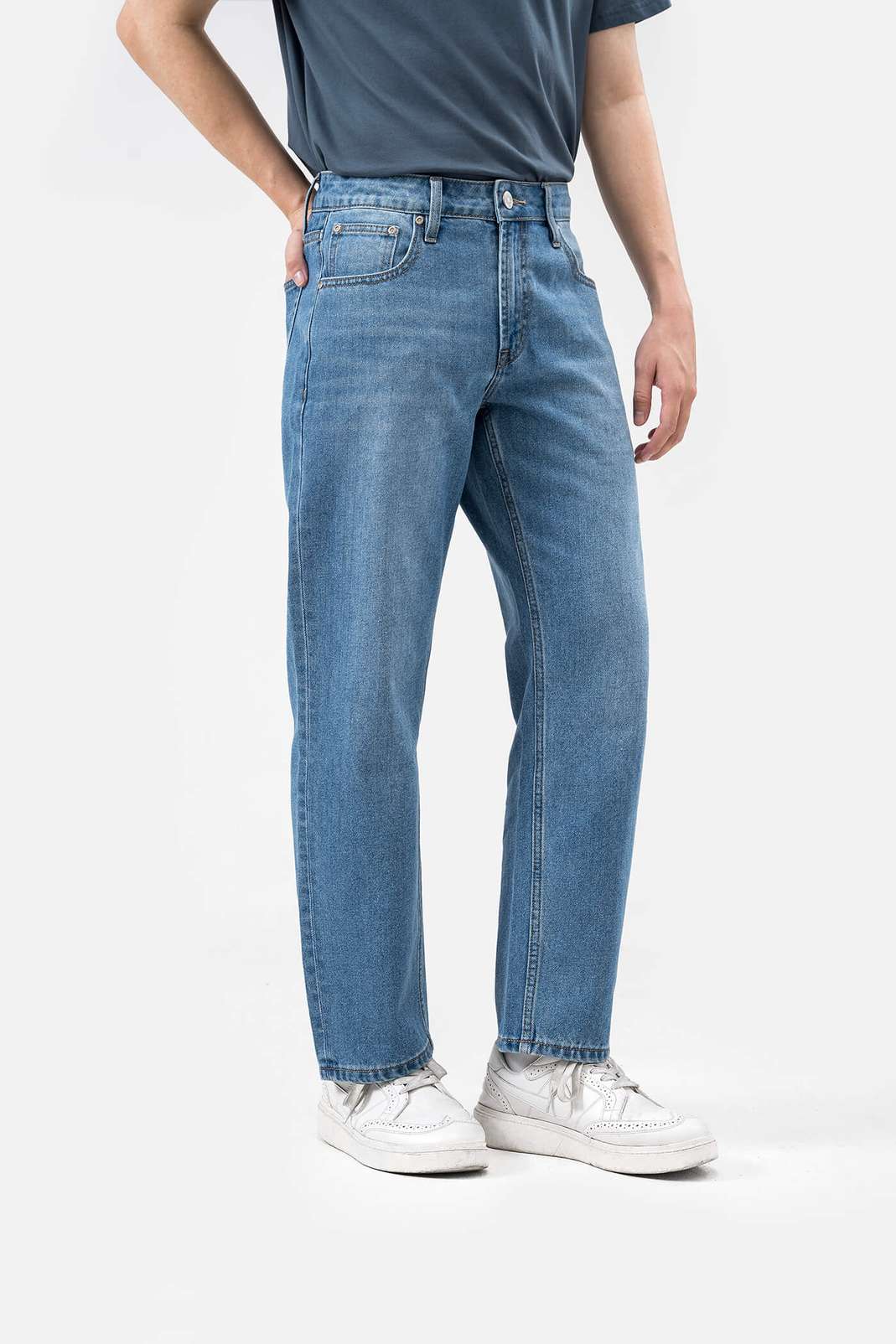 Product Image /image/December2024/quan-jeans-nam-basics-dang-regular-straight-4.jpg