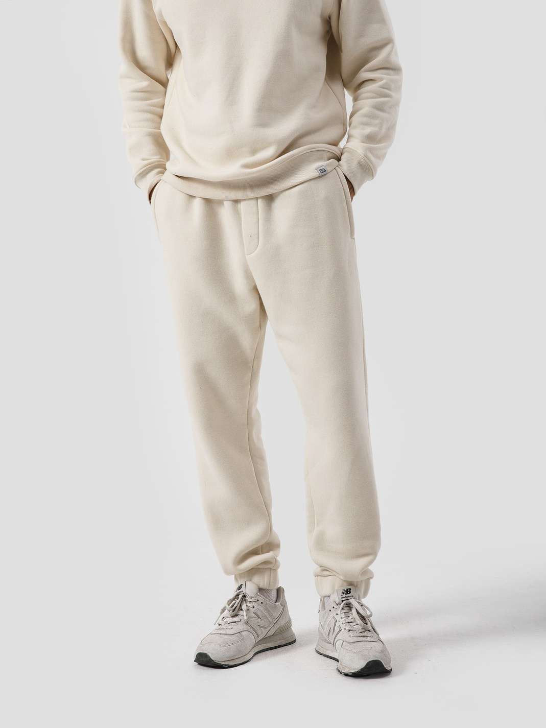 Product Image /image/December2024/quan-jogger-pants-fleece-1.jpg