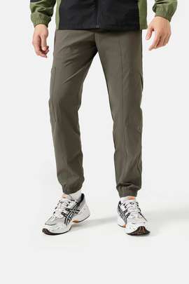 Product side /image/December2024/quan-ut-jogger-da-nang-co-gian_(1).jpg