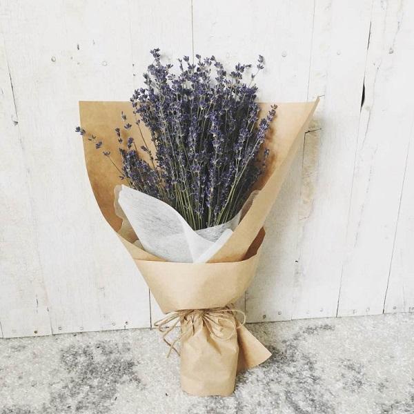 tặng quà cho bạn gái mới quen ngày 8/3 