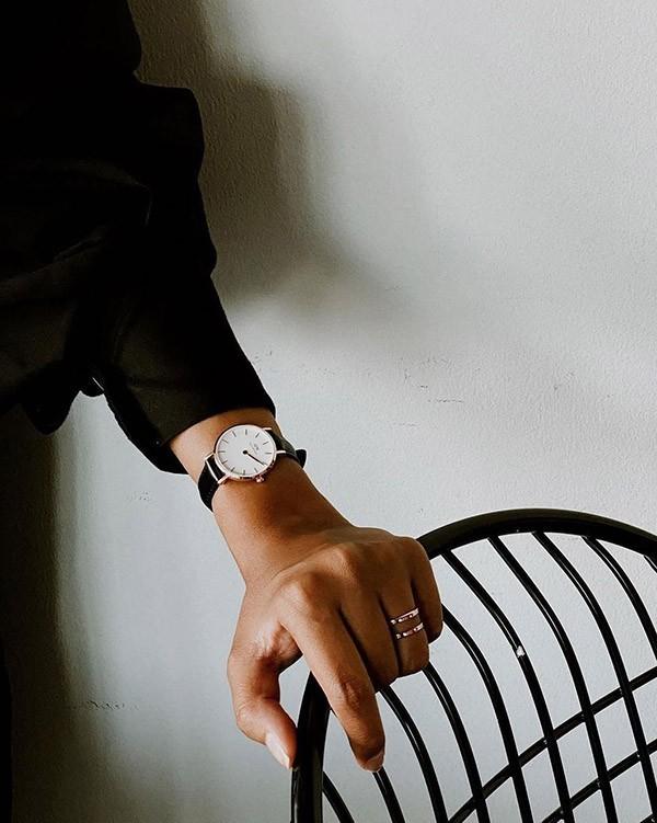 Mẫu nhẫn band thích hợp cho phong cách thanh lịch, đơn giản