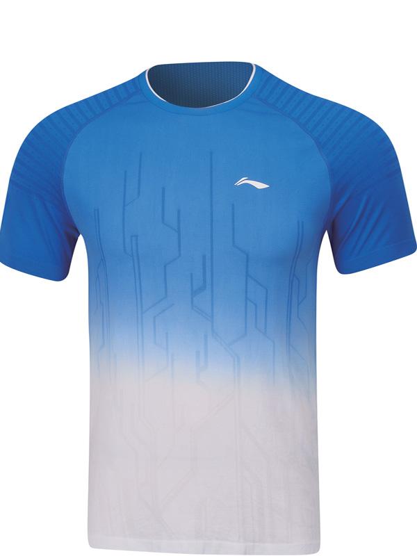 Chọn nơi bán trang phục cầu lông và tennis uy tín