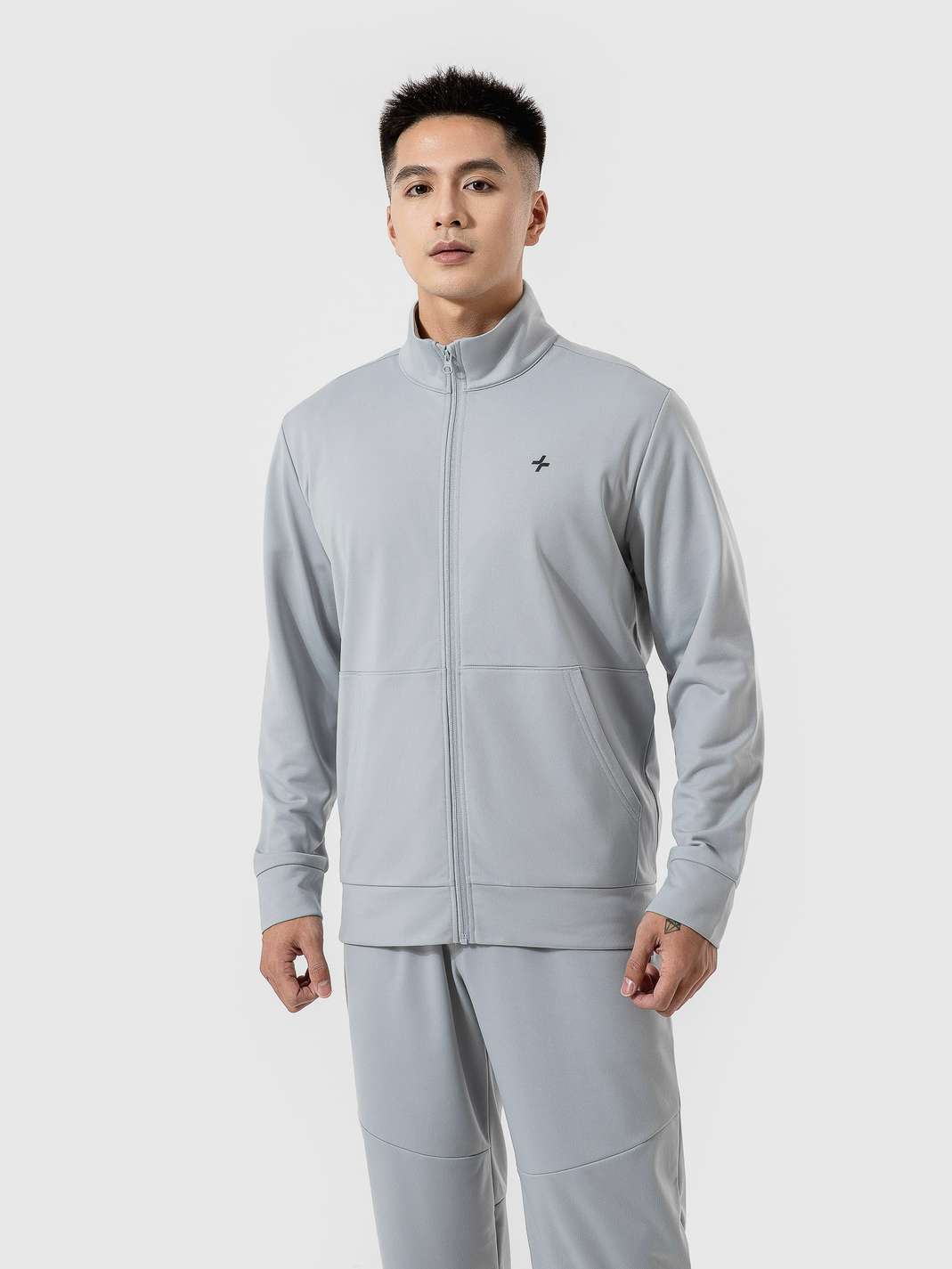 Áo khoác thể thao Track Jacket Essential - undefined