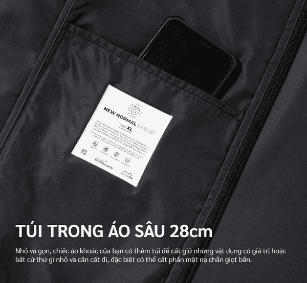 Túi áo có độ sâu 28 cm giúp người dùng thuận tiện cất trữ nhiều vật dụng có giá trị ngay bên mình