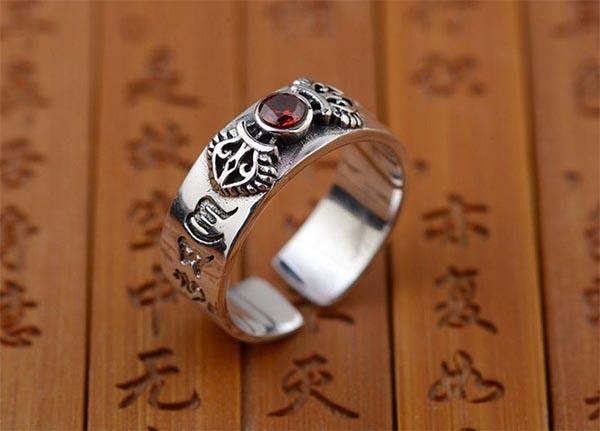 nhẫn nam trừ tà