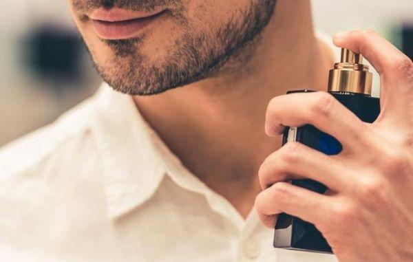 Nước hoa theo sự hay hoạt động đều có điểm chung là mùi hương sảng khoái, dễ chịu.