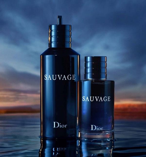 Dior Sauvage Eau de Toilette là bí quyết để chàng trở thành tâm điểm của buổi tiệc