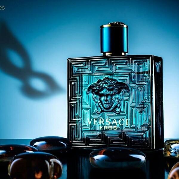 Chi tiết thiết kế chai nước hoa Versace Eros