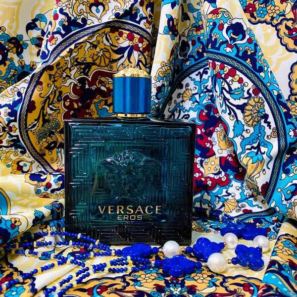 Giá cả của Versace Eros