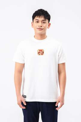 Product side /image/January2025/2484.ULSDN.TSZ607--Ao-thun-Relaxed-Fit-84RISING-Disney-Corner---TET---Happy-Mickey.4.jpg