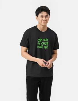 Product side /image/July2025/ao-thun-cotton-220-regular-comm-nuoc-gi-chua-ng-dep-1-den.jpg