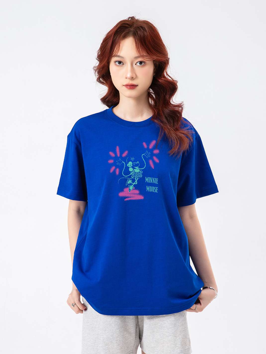 Product Image /image/July2025/ao-thun-relaxed-fit-disney-minnie-mouse-1-xanh-cb.jpg