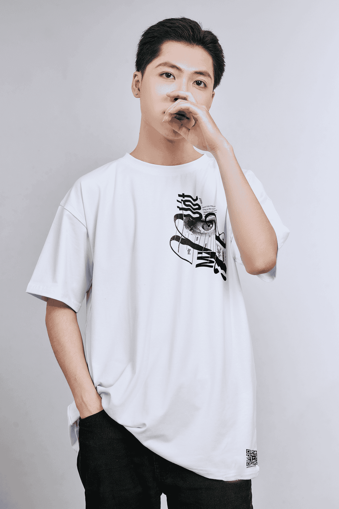 Coolmate x Collective Studio | Áo thun ngắn tay in Ướt Mi - Teary Eyelashes - undefined