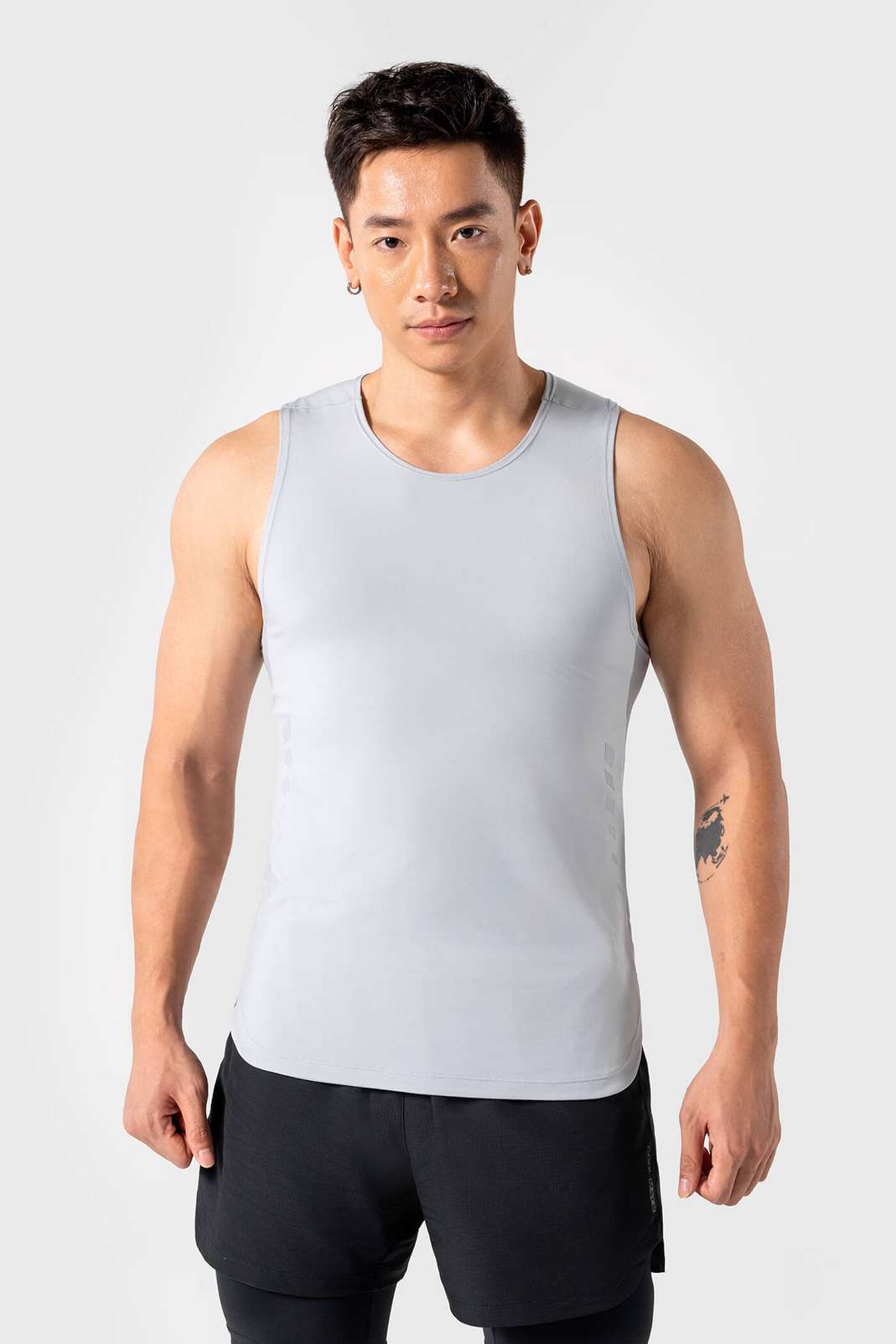 Product Image /image/June2023/Tanktop_Powerfit_Xam_Nhat_1.jpg