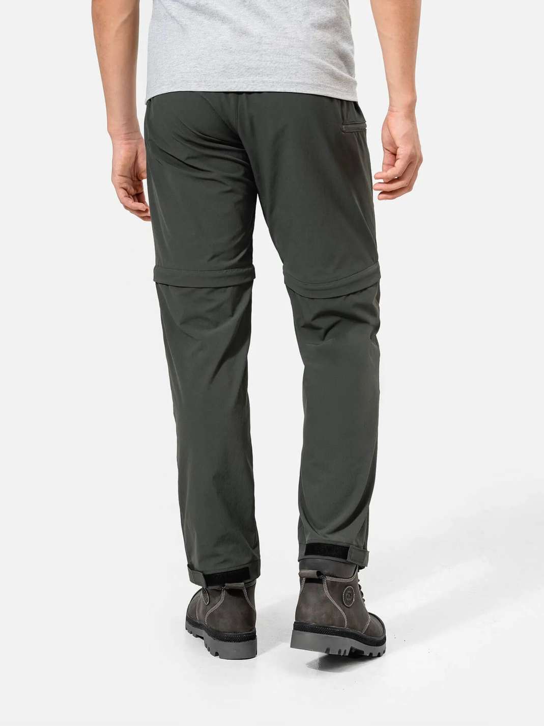 Product Image /image/June2025/quan-dai-nam-thao-ong-ut-pants-2-in-2-xanh-bong-dem.jpg