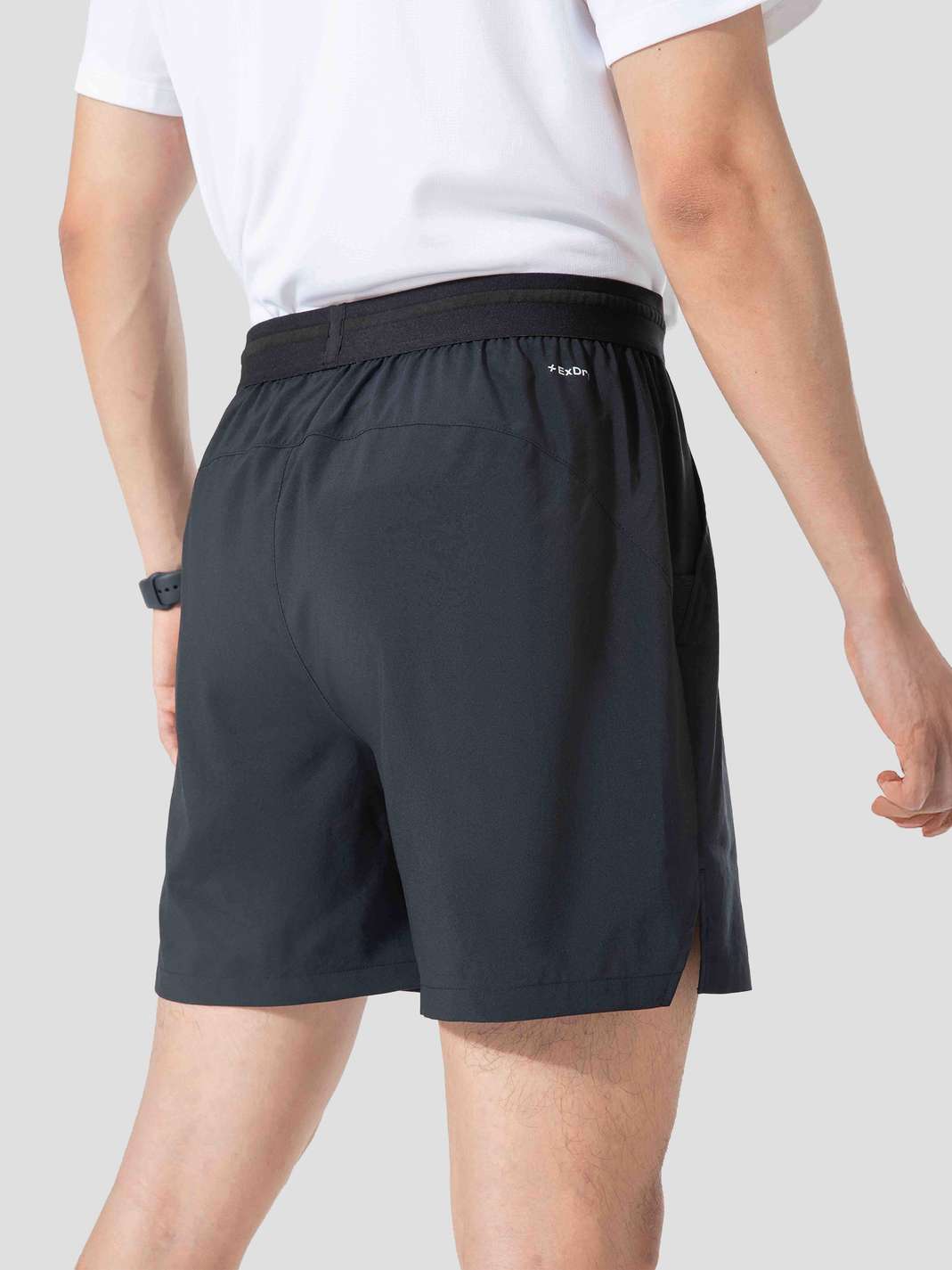 Product Image /image/June2025/quan-short-the-thao-nam-6inch-dai-sieu-co-gian-10-den.jpg