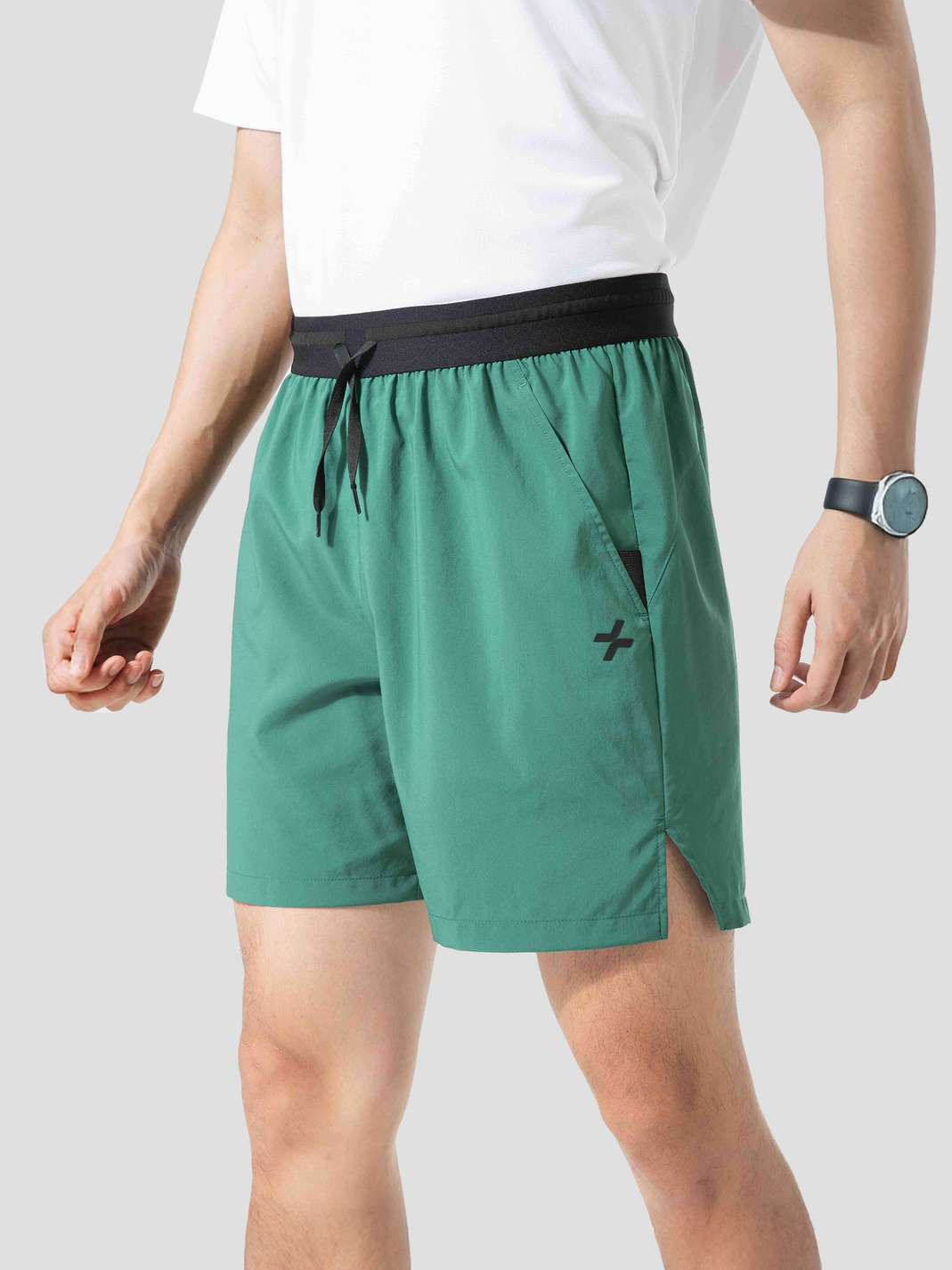 Product Image /image/June2025/quan-short-the-thao-nam-6inch-dai-sieu-co-gian-12-xanh-hunter.jpg