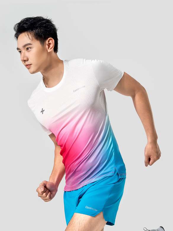 Tshirt chạy bộ AirRush Gradient - undefined