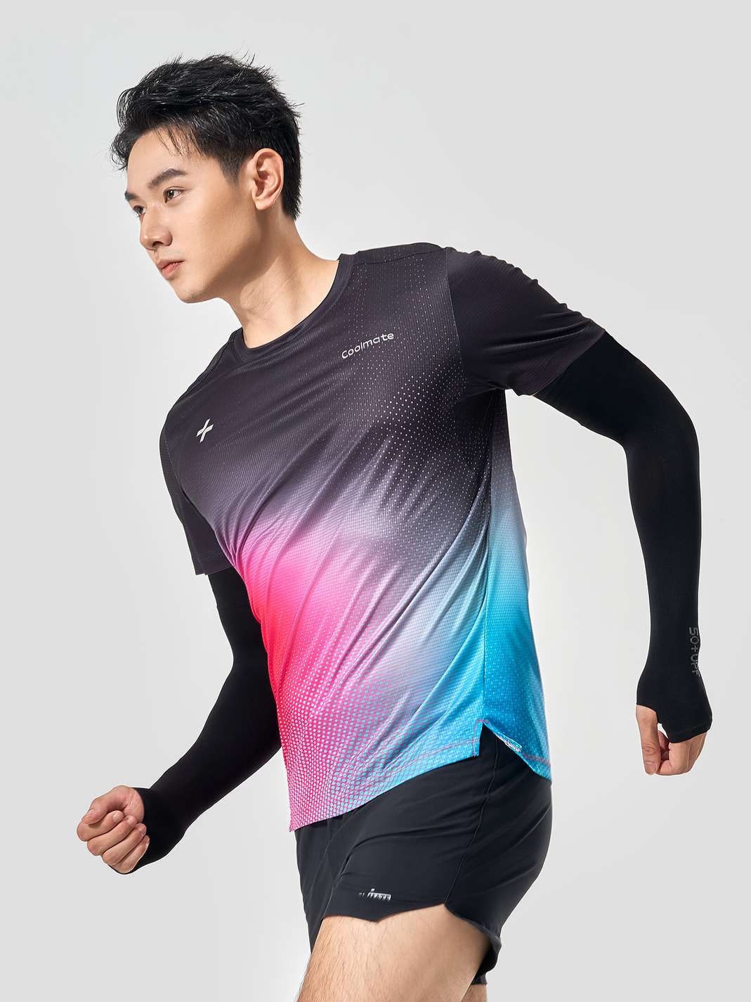 Product Image /image/June2025/t-shirt-chay-bo-airush-gradient-cut-_3-den.jpg