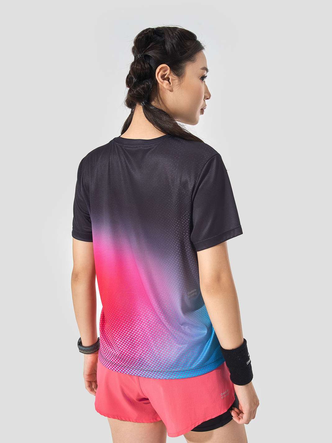 Product Image /image/June2025/t-shirt-chay-bo-nu-airush-gradient-1_2.jpg